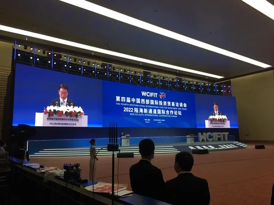 Indoor Die-Cast Aluminium/Exterior Rental Screen LED Display 1R1G1B P4 Module Grootte 256*128mm