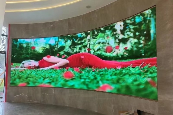 Hoogresolutie P2.6 LED-scherm Indoor Full Color LED-scherm met 160000 pixels/m2 Sup2 500*500mm Modulgrootte