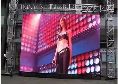 Buiten 8000K±500 Kleurtemperatuur LED Video Wall CE/ROHS/FCC/ISO2001 Standard Performance Module 250x250mm
