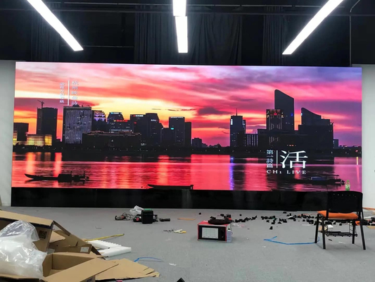 Hoge helderheid P2.5 Indoor Full Color LED Display voor opvallende en impactvolle reclame en evenementen