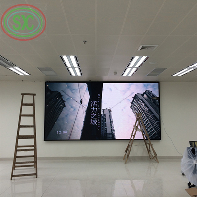 IJzer/gecast aluminium volkleurig LED-scherm voor videomuur 7 jaar levensduur en 3 periode Beste kijkhoek 2m-10m