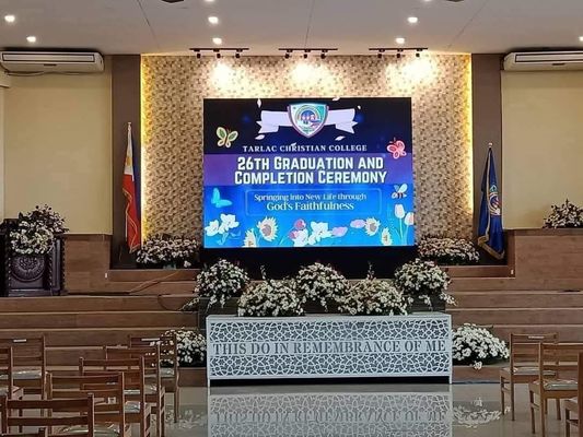 P3 P4 Full Color LED Video Verhuur 3In1 SMD2121 Indoor Video Wall Met 1000cd/Sqm IJzer of Aluminium Kas 4mm Pixels