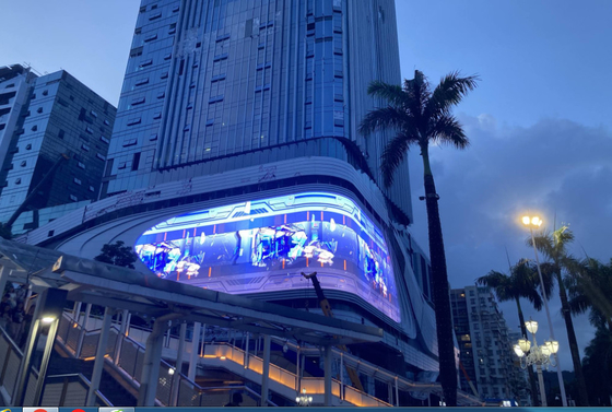 Huur Full Color LED Display Roadside Digital Signage P10 LED Tail Screen