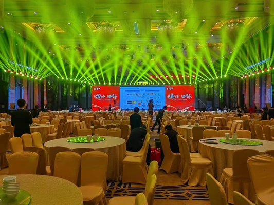 Indoor Full Color LED Display SMD P3 Technologie 3840Hz Hoge vernieuwing 111111 Pixels/m2 en 900cd/m2 Witbalans Helderheid
