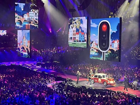 Indoor LED Display SMD 1/32 Scanning High Brightness For Rental Shopping Centers Commerciële reclame led display