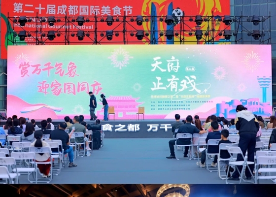 Verhuur Buiten Full Color Waterproof LED Display P10 Advertentie Scherm Hoogwaardige 1/4 Scan Mode