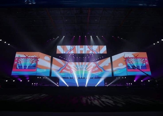 100000 uur Levensduur Epistar Outdoor Full Color LED Die-Cast Aluminium Display met 720Hz schermvernieuwingsfrequentie en 3