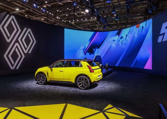 Grote flexibele P2.5-uitwendige LED-display zonder mozaïek, LED-advertentieborden