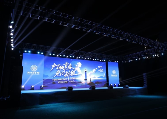 HD Full Color SMD2121 P3 RGB LED Verhuur LED Display IJzerstaal Standaardkast 3 Jaar Garantie