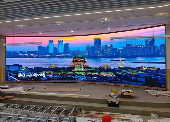 Indoor Full Color LED-scherm met beste kijkhoek 1m-10m en levensduur van 100 jaar