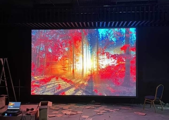 SMD3535 Die Casting Box/Rental LED Display P3.91 Outdoor High Brightness Waterdicht 500*1000mm Groot scherm