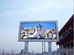 Goede prijs 860w/m2 Gemiddeld stroomverbruik Led Billboard Screen met en 7000nits Helderheid online