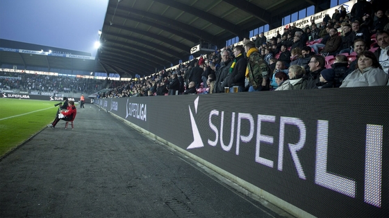 Koudgewalst staal Sportstadion LED-scoreboards Resolutie 40000 pixel/m2 voor grote evenementen