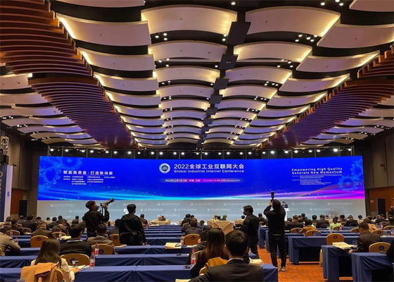 Gemakkelijk te monteren en te verwijderen binnen P3.91 LED-display 500*500mm