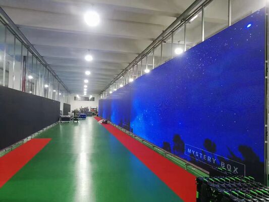 Stage LED-schermen ontworpen met modulaire montage en een afgerond verouderingsproces om prestaties en een consistent beeld te garanderen