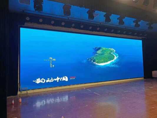 Indoor Full Color LED-scherm met hoge verversingspercentages 3840 Hertz voor flikkervrij en soepel videodisplay