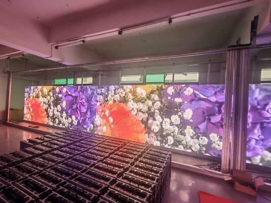 Indoor p2.5 Full Color LED-scherm met compacte kastgrootte en hoge pixeldichtheid voor gedetailleerde visuele presentaties binnen