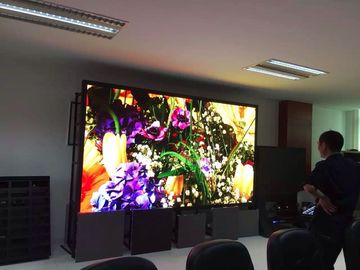 P5 Outdoor High Definition Full Color Waterproof LED Die-Casting Aluminium Screen Met Drie Jaar Garantie SMD2121