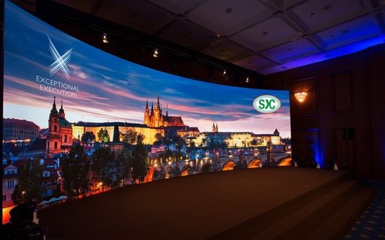 Goede prijs P3.91 Binnen Flexibele Gebogen Vertoning van de Stadium Videoschermen 500x1000mm Volledige Kleur online