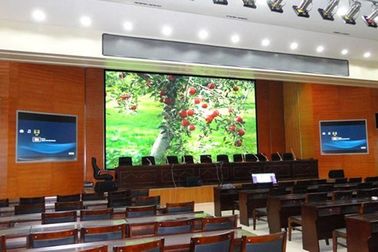 High Definition P5 Indoor Full Color LED Display Panel voor verhuur Video Wandscherm met 3840hz verversingssnelheid en 640x640mm resolutie
