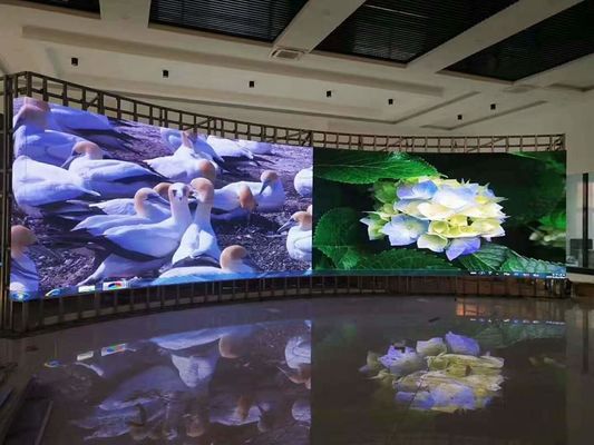 Goede prijs Waterdicht HD aanpasbaar verhuurscherm P4 Indoor Full Color LED Display Billboard online