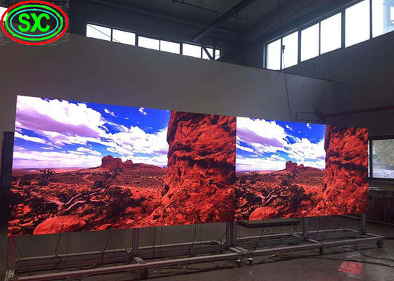 P3 P4 Full Color LED Video Verhuur 3In1 SMD2121 Indoor Video Wall Met 1000cd/Sqm IJzer of Aluminium Kas 4mm Pixels