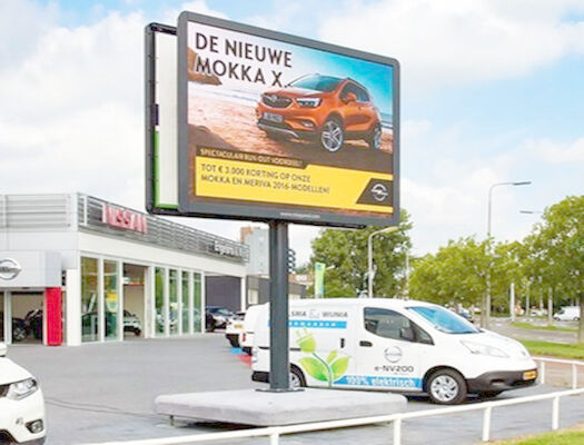 Grote buitenplaat 5000 cd / m2 Helderheid Full Color P10 LED-advertentiepaneel