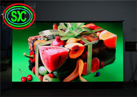 Grote waterdichte LED RGB-display met brede kijkhoek en 5000 helderheid commercieel reclame led display