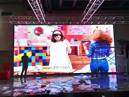 Grote Flexible Rental Screen Geen smeer Display 1/32 Scan HD 1R1G1B P2.5mm LED Screen Board