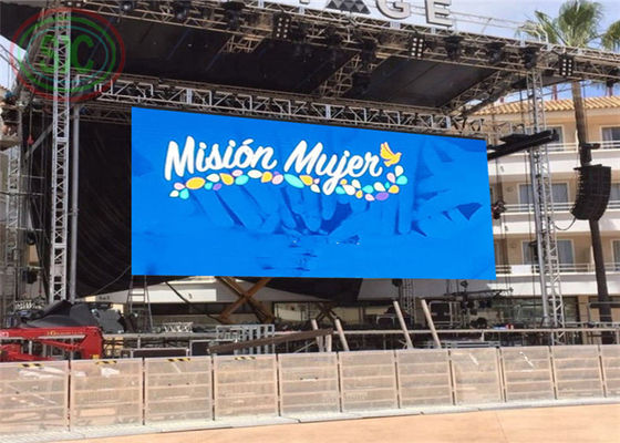 Hangende serie buiten LED-display P6 verhuur LED-bord spelen voetbal games
