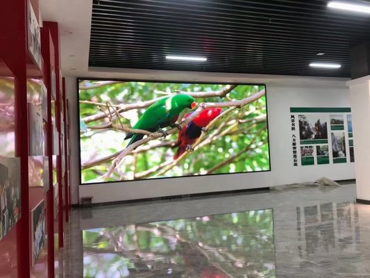 Hoge resolutie Indoor Full Color LED Display Screen P4 SMD module met concurrerende voor en kopers uit China