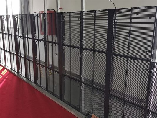 SMD P3.91 1000*500mm Transparent Led Display Screen gemonteerd op een glazen venster voor winkelwinkels