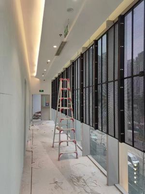 Full Color P3.91mm-7.82mm Transparent Led Screen Panels Hoge helderheid