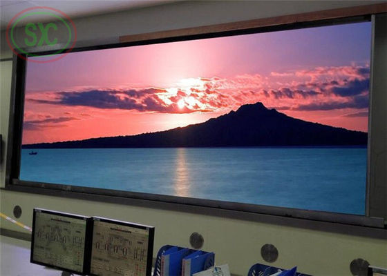 Nutteloze indoor kleurrijke LED-scherm past de muur met frame structuur