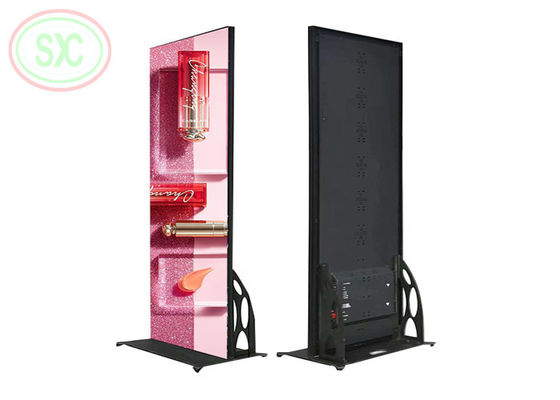 1R1G1B Kleurconfiguratie Aluminium LED Poster Display in 680x2000mm Grootte en paneelmateriaal