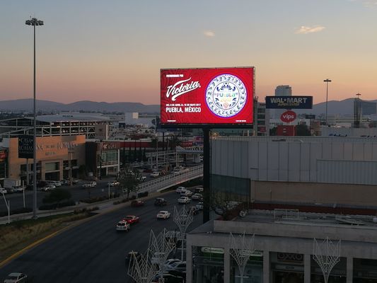 Buiten Full Color LED-scherm met 120° kijkhoek en 10 of 14 bit signaalverwerking P6 2020 6mm 27778 pixels/m2