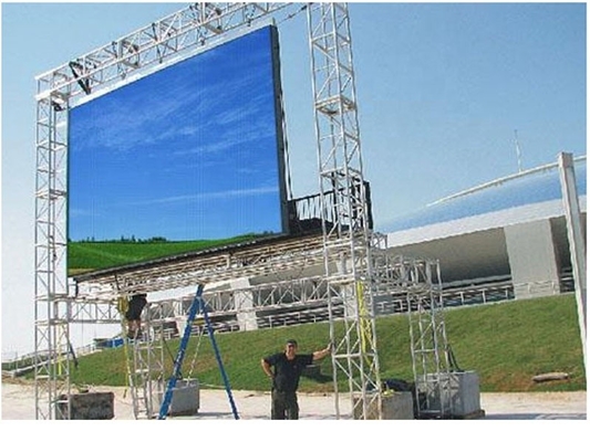 P2 Indoor Full Color LED Billboard Die-Cast Aluminium Billboard Plain Steel Cabinet 128 X 64 Matrix