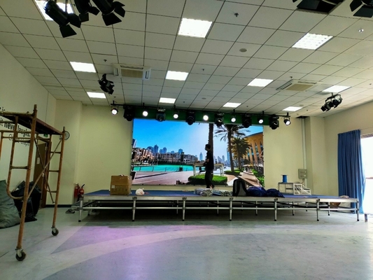 Goed thermisch ontwerp Uitstekende warmteafvoer Indoor Full Color LED Display 192x192Pixel SMD RGB P3
