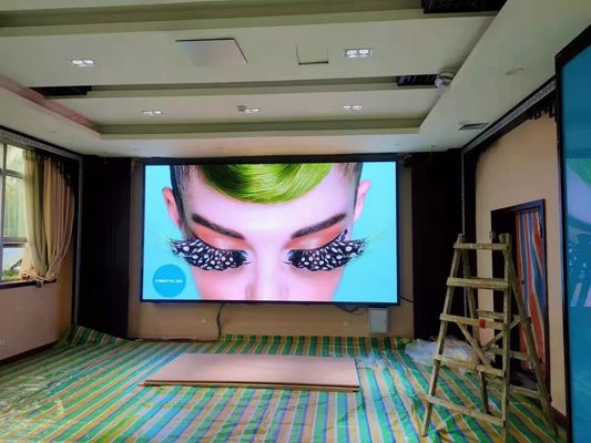 Het hoge binnen geleide de vertoningsscherm 576*576mm van de difinition kleine hoogte P3 het gietende aanplakbord van het kabinetspaneel