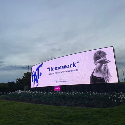 SCX LED P10 Outdoor Full Color LED Display voor commerciële reclame Gemakkelijk te installeren Hoge helderheid en brede kijkhoek