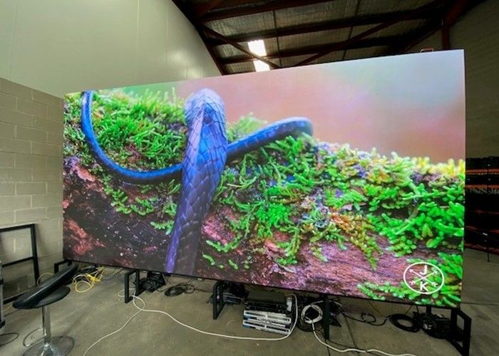 De slanke 4mm Binnen Volledige die Kleur leidde Comité in Hotel, 2500cd per Vierkante Meter wordt geïnstalleerd