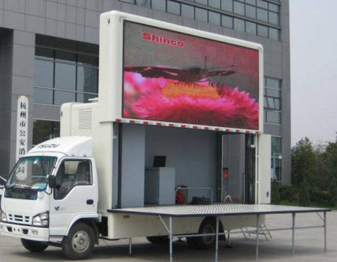 Mobiele en auto P6 led-scherm Video-scherm gemonteerd IP65 1920Hz resolutie binnenshuis full color led-scherm