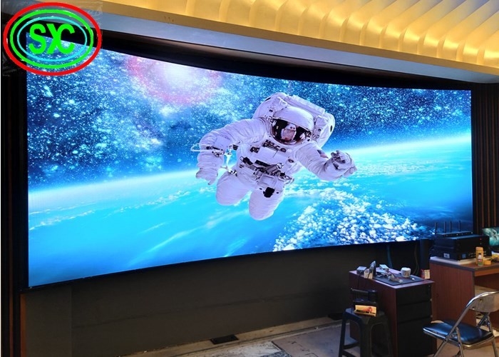 CCC Indoor Full Color LED-display P1.667 met 1 / 30s-scanmodus
