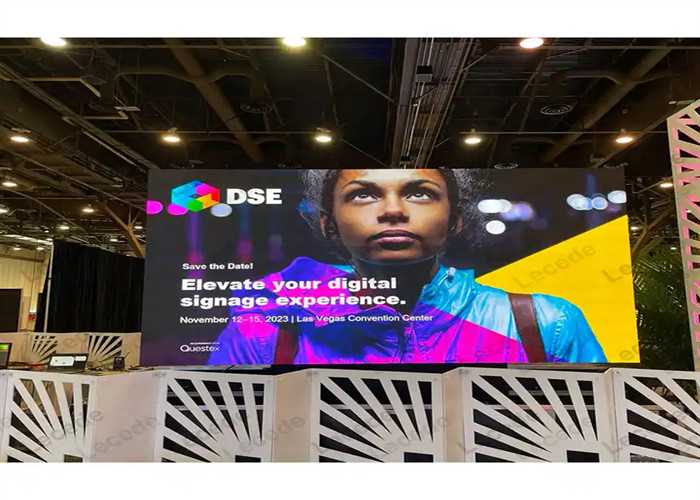 P2.5 Indoor Full Color LED-scherm met gegoten aluminium behuizing 576X576mm Driejarige garantie