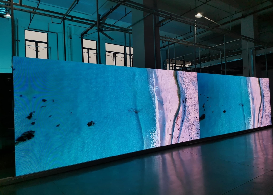 P4 Commerciële reclame binnen Flexible Film Group, LED Full Color Display 768mm*768mm