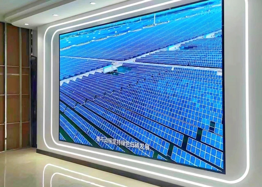 Draagbaar ultradun indoor P3.91 LED-posterdisplay met opvouwbare standaard