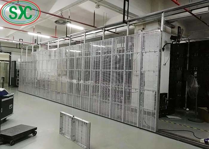 Grote kijkhoek Transparent Full Color LED Grid Screen Drie jaar garantie