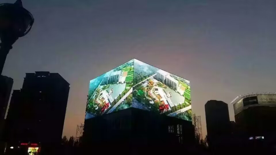 Hoogresolutie buiten p10 Full Color LED-scherm met stabiele prestaties voor TV-uitzendsignaal 10mm Pixel Pitch 7000 cd/m2 Helderheid 16.7 miljoen kleuren IP65/IP54 Bescherming 800W/m2 Maximaal vermogen