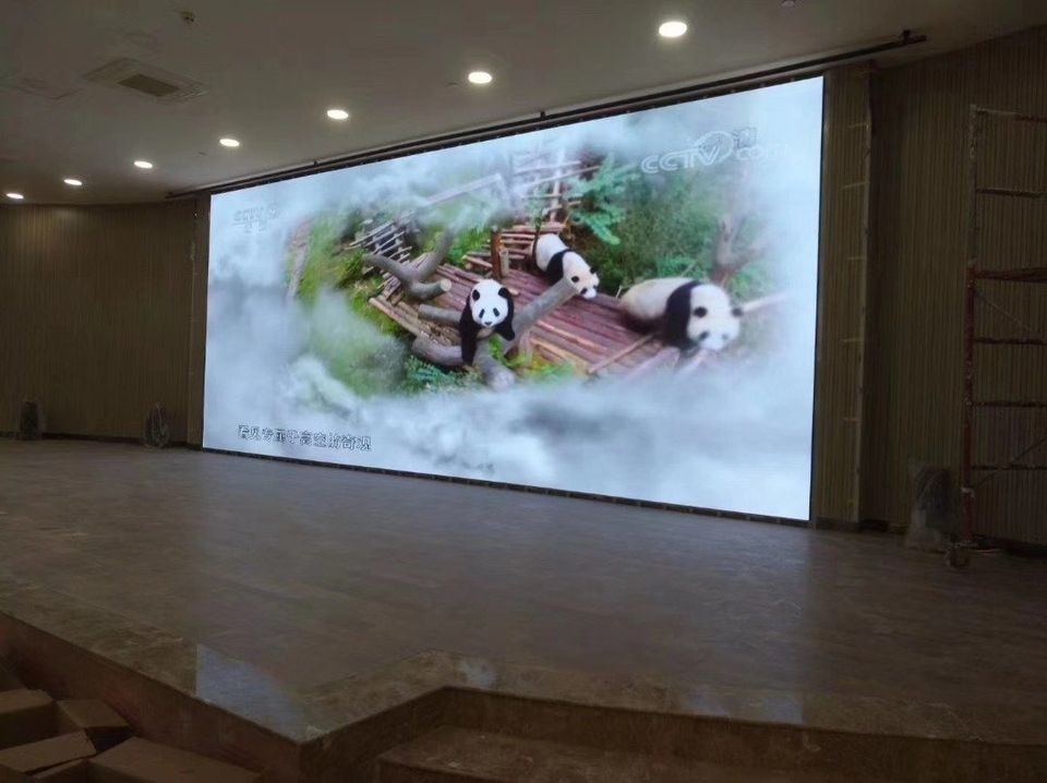 Verhuur van aluminium met gietijzer voor het buitengebruik Full Color LED-displays voor stadions, luchthavens en winkelcentra