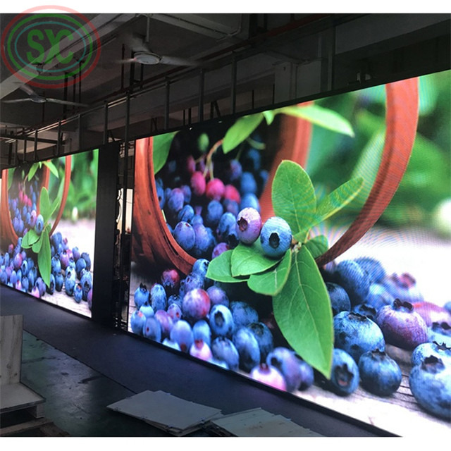 Aangepaste schermgrootte outdoor full color LED-display met 100.000 uur levensduur en 250*250mm modulegrootte